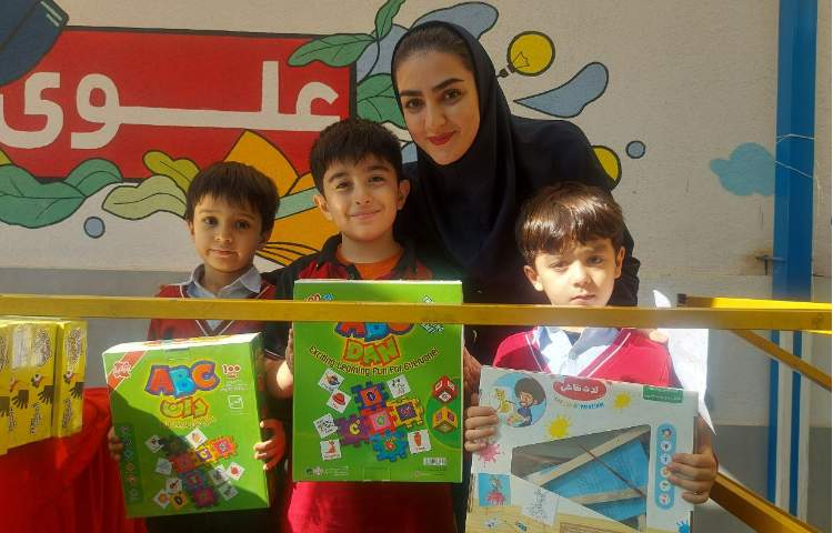 برگزاری مراسم سه شنبه داغ و اهدای جوایز دانش آموزان برتر 17