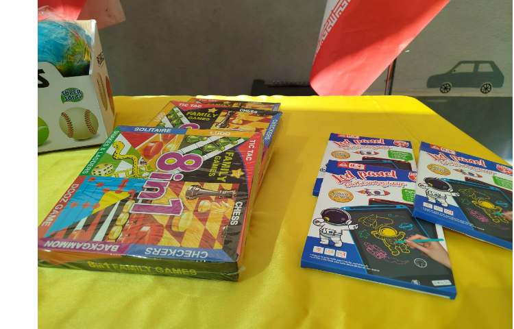 برگزاری مراسم سه شنبه داغ و اهدای جوایز دانش آموزان 13