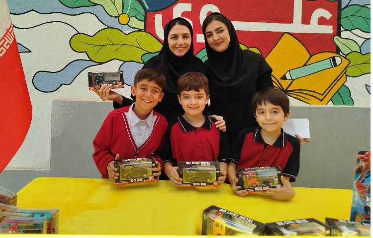 برگزاری مراسم سه شنبه داغ و اهدای جوایز دانش آموزان 3