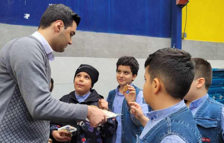 برگزاری مراسم شهادت حضرت فاطمه زهرا(س) همراه با پذیرایی 5