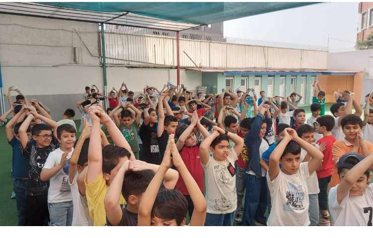 برگزاری مراسم صبحگاهی تمامی پایه ها