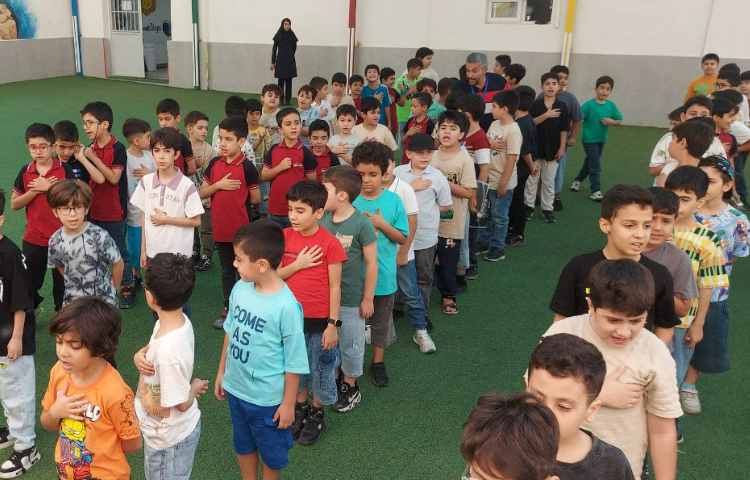 برگزاری مراسم صبحگاهی در سومین هفته پایگاه تابستانی 1