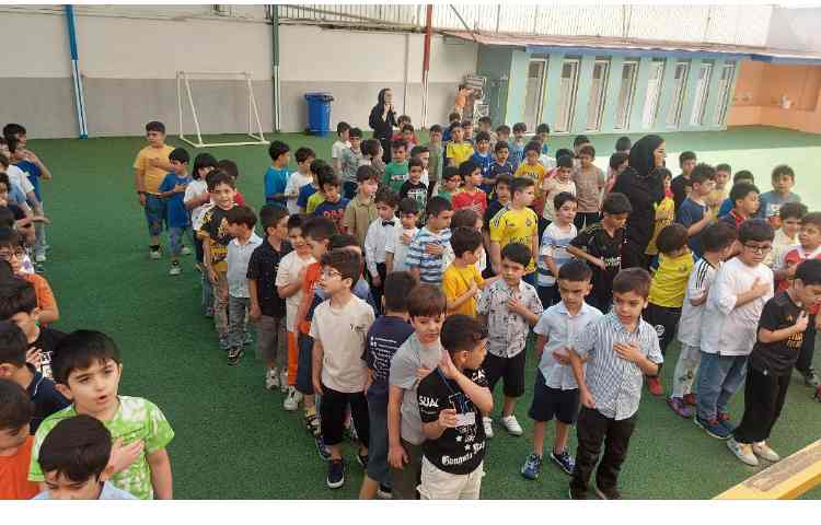 برگزاری مراسم صبحگاهی در سومین هفته پایگاه تابستانی 11