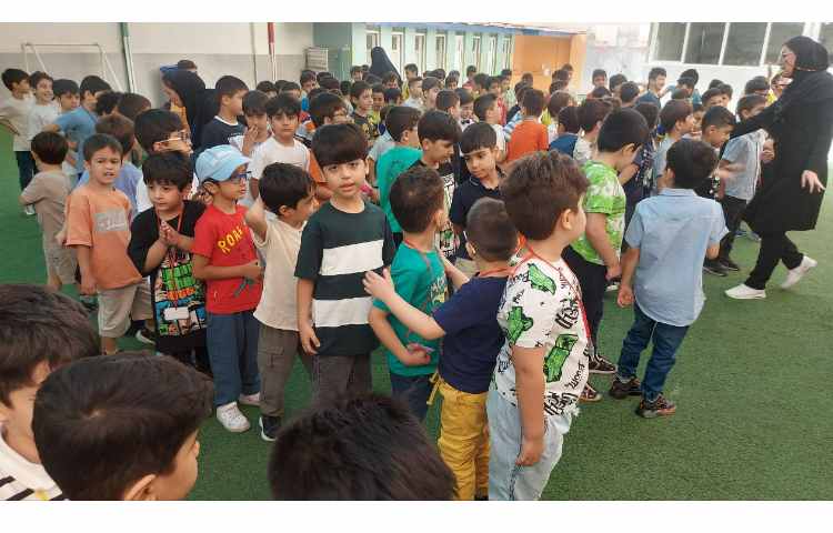 برگزاری مراسم صبحگاهی در سومین هفته پایگاه تابستانی 8