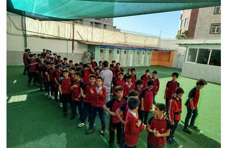 برگزاری مراسم صبحگاهی 1