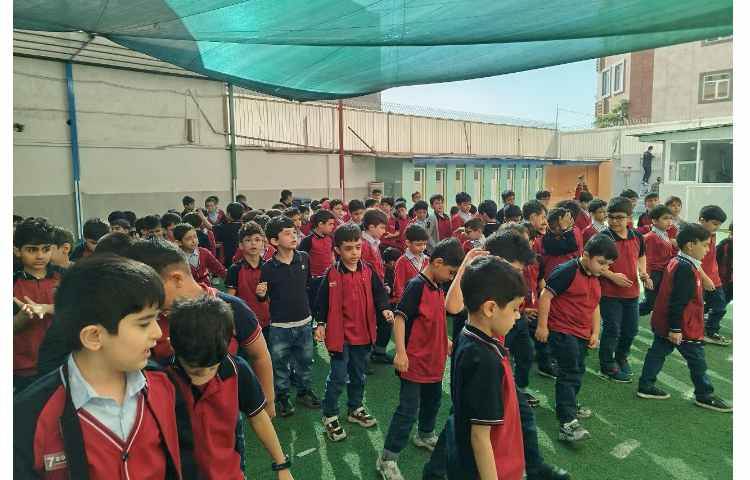 برگزاری مراسم صبحگاهی 1