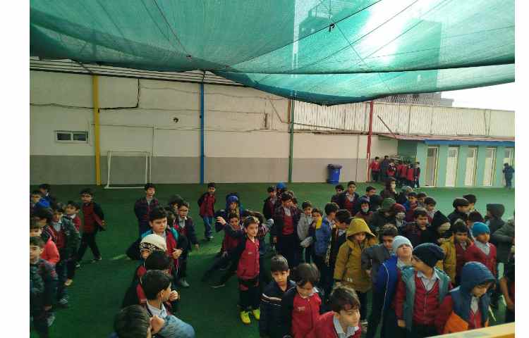 برگزاری مراسم صبحگاهی 1