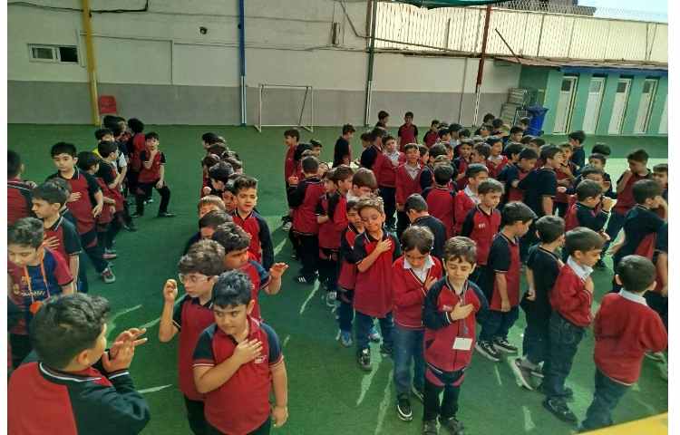 برگزاری مراسم صبحگاهی 10