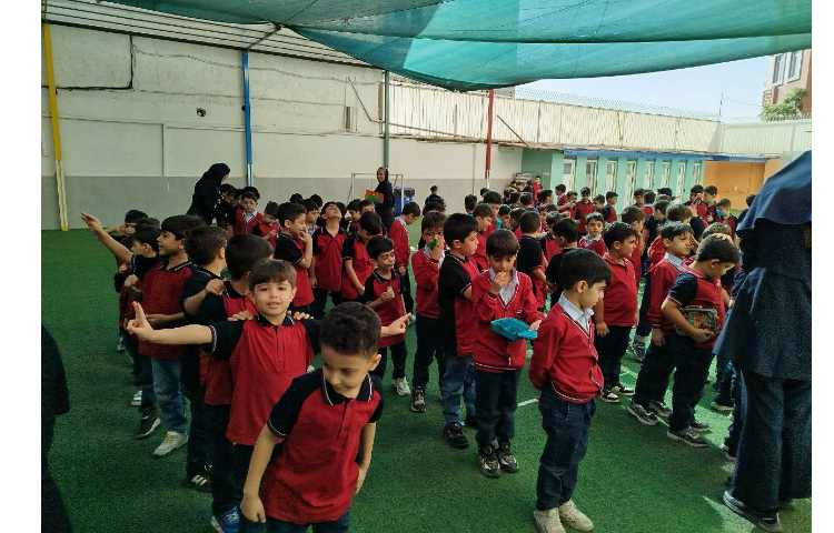 برگزاری مراسم صبحگاهی 8