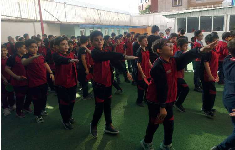 برگزاری مراسم صبحگاهی 8