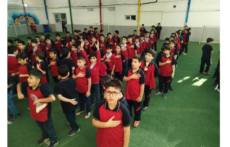 برگزاری مراسم صبحگاهی 8