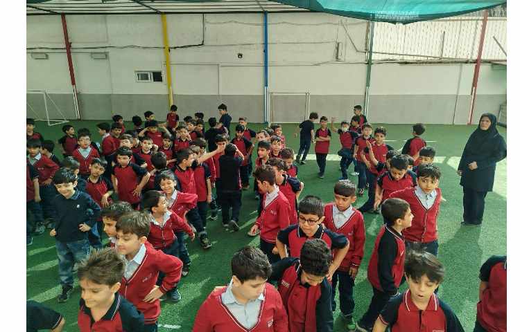 برگزاری مراسم صبحگاهی 9