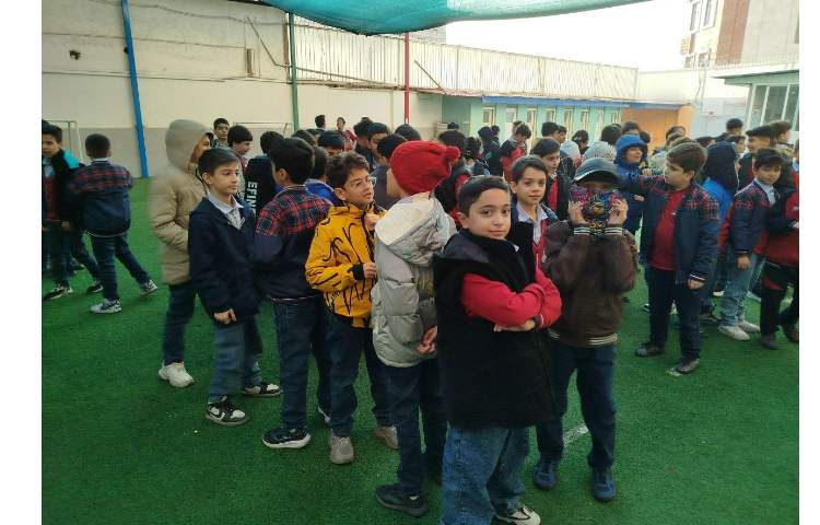 برگزاری مراسم صبحگاهی