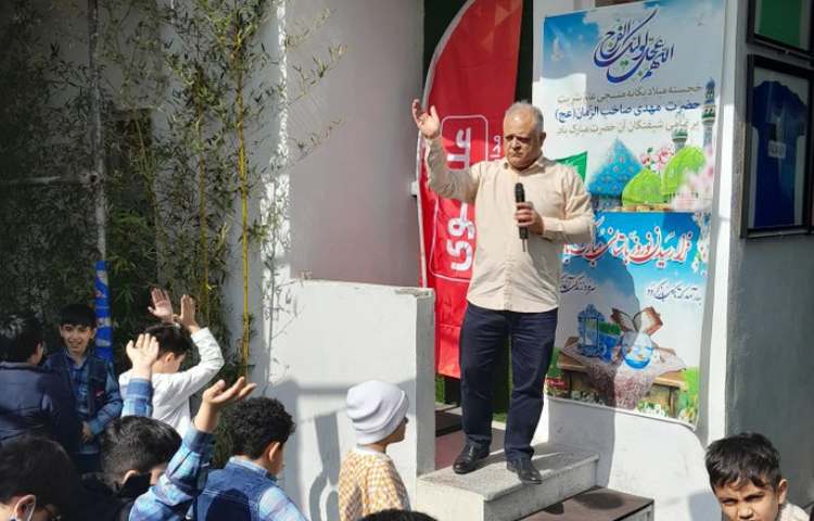 برگزاری مراسم مولودی خوانی بمناسبت ولادت حضرت علی اکبر(ع)