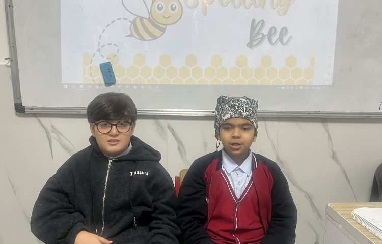 برگزاری مرحله‌ی اول مسابقه Spelling Bee به صورت درون کلاسی 1