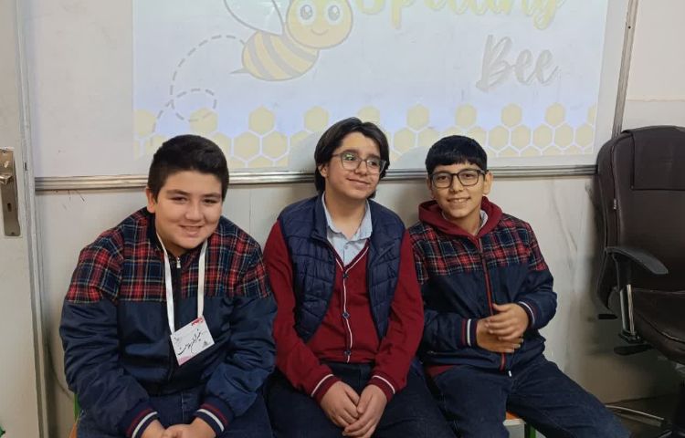 برگزاری مرحله‌ی اول مسابقه Spelling Bee به صورت درون کلاسی 2