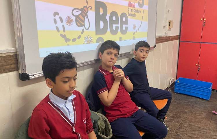 برگزاری مرحله‌ی اول مسابقه‌ی Spelling Bee 2