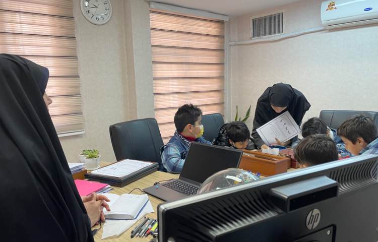 :برگزاری مسابقات آقای ریاضی مرحله ی نهایی درون مدرسه ای 4