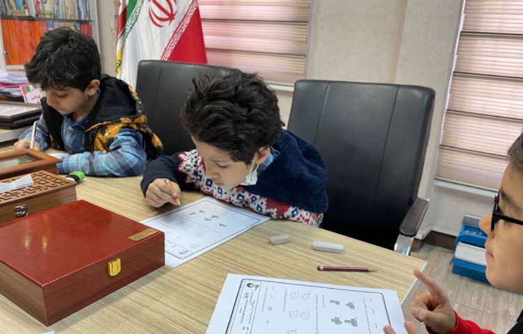 :برگزاری مسابقات آقای ریاضی مرحله ی نهایی درون مدرسه ای 7