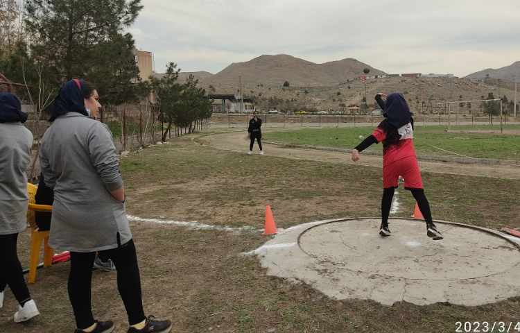 برگزاری مسابقات دو و میدانی منطقه 13 5