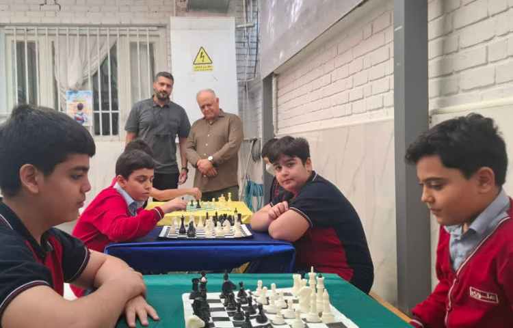 برگزاری مسابقات شطرنج المپیادورزشی درون مدرسه ای