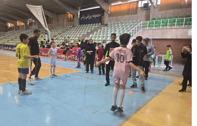 برگزاری مسابقات فوتسال بین شعب علوی 11