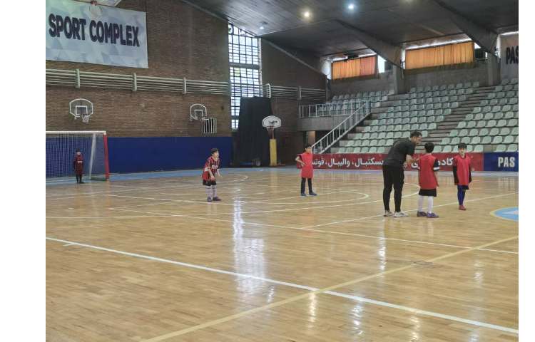 برگزاری مسابقات فوتسال بین شعب علوی 8