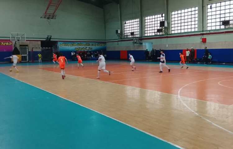 برگزاری مسابقات فوتسال 4
