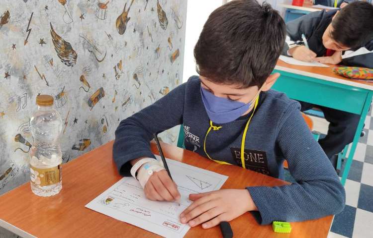 :برگزاری مسابقات نهایی آقای ریاضی 19