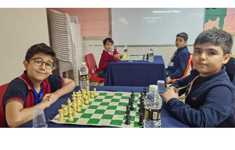 برگزاری مسابقات ورزشی بین شعب علوی(شطرنج، دارت) 1