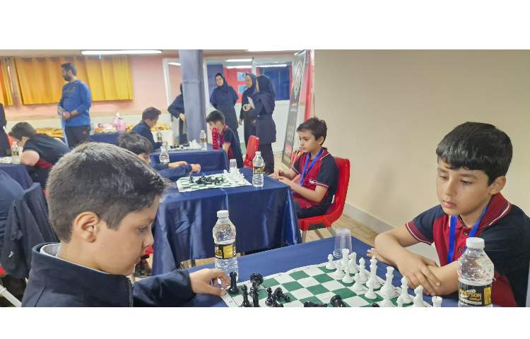 برگزاری مسابقات ورزشی بین شعب علوی(شطرنج، دارت) 4