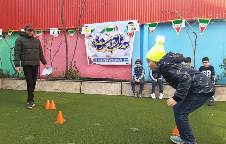 :برگزاری مسابقات پرش طول به مناسبت دهه فجر 3