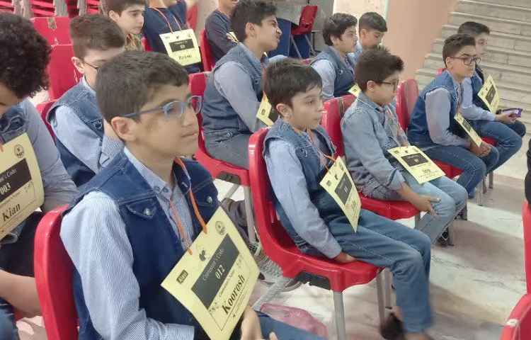 برگزاری مسابقه بین شعب spelling bee 6