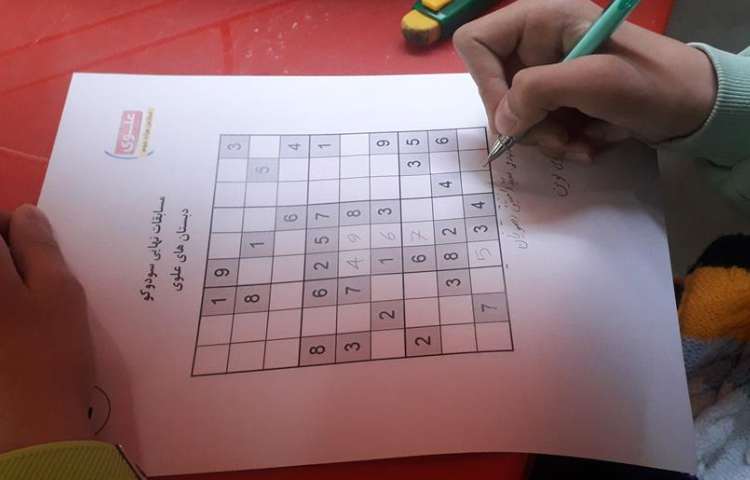 برگزاری مسابقه سودوکو بین شعب دبستان های علوی 18