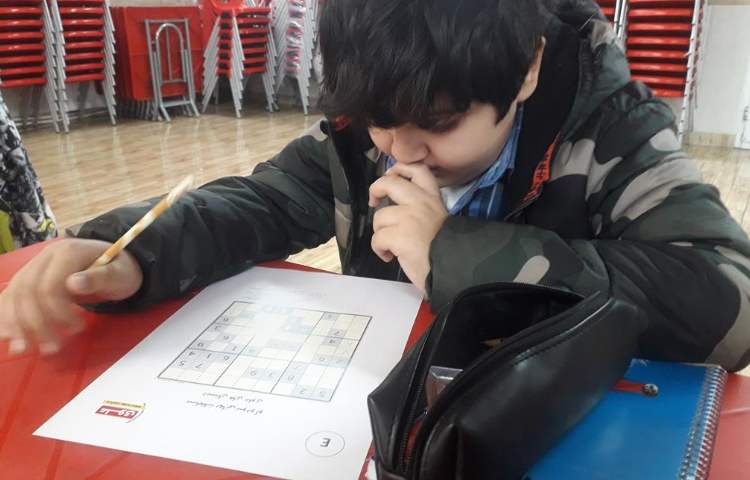 برگزاری مسابقه سودوکو بین شعب دبستان های علوی 19