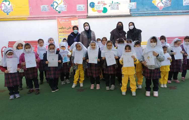 برگزاری مسابقه نقاشی به مناسبت روز جهانی دیابت بین دانش آموزان