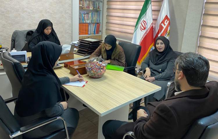 :برگزاری ملاقات های فردی آموزگاران با اولیا 3