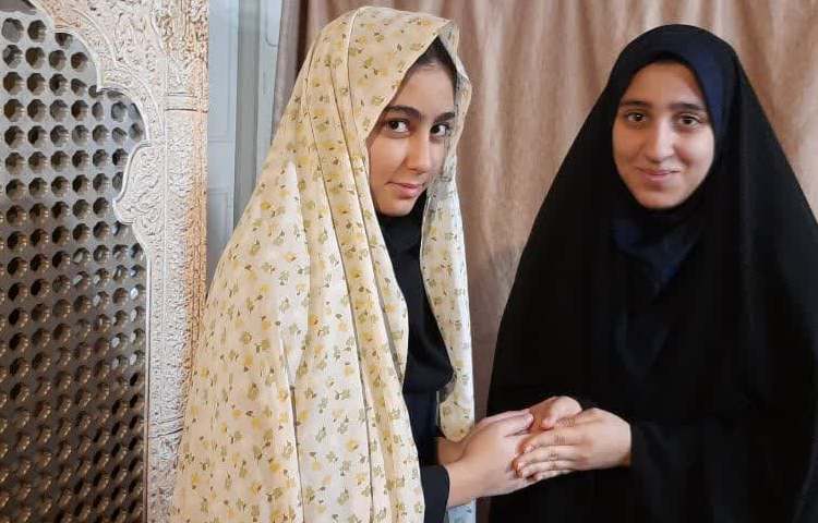 برگزاری نماز جماعت در مسجد 1