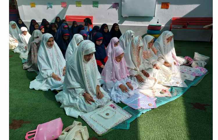 برگزاری نماز جماعت