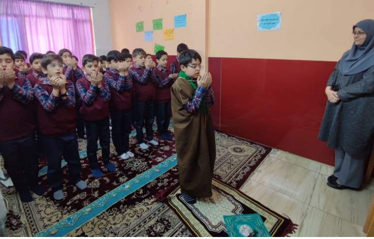 برگزاری نماز کلاس سوم 6