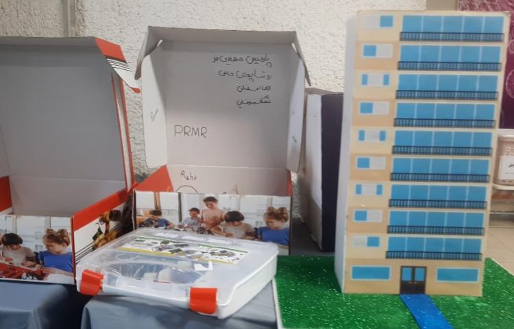 برگزاری نمایشگاه از پوسترها و دست سازه های هفته ملی علوم 6