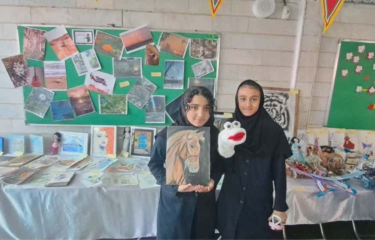 برگزاری نمایشگاه دستاوردهای پژوهشی و هنری دانش آموزان 13