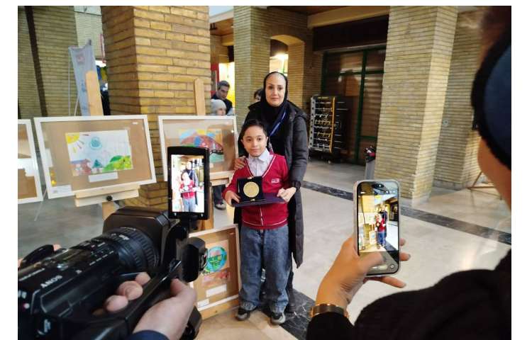 برگزاری نملیشگاه نقاشی از آثار منتخب کل شعب علوی 13