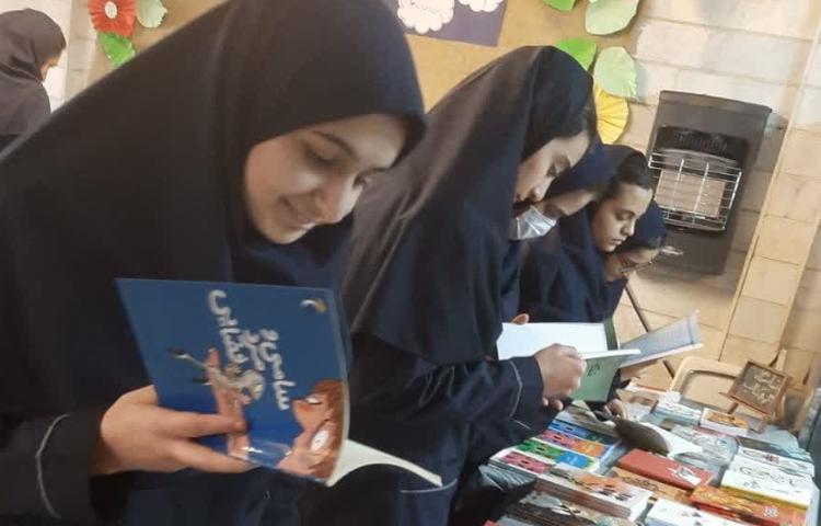 برگزاری هفته کتاب و کتابخوانی 5
