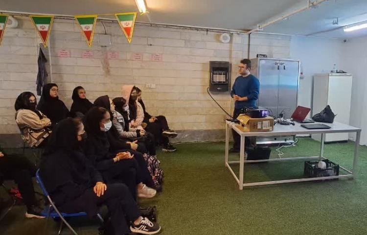 برگزاری کارسوق شگفتی های آسمان 3