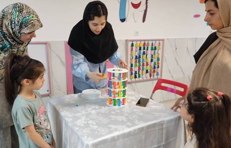 برگزاری کارگاه مادر و دختر و روانشناسی ویژه ورودی جدید پایه اول