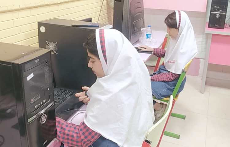 برگزاری کارگاه های کامپیوتر در مجتمع آموزشی پرتوعلوی 1