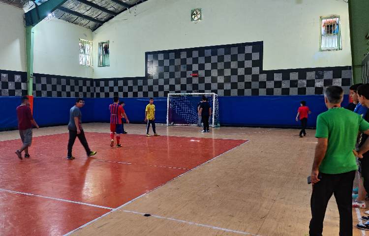 برگزاری کالاس ورزش و تربیت بدنی رشته فوتبال و والیبال 1