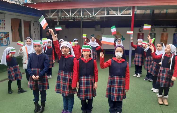 برگزاری کلاس بدون دیوار فارسی درس پرچم 2
