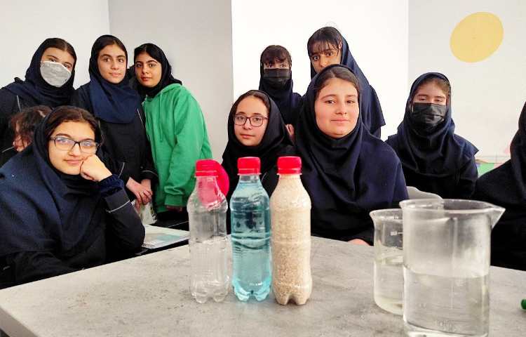 برگزاری کلاس جذاب شیمی 1